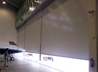 HDS Gliderol Giant Series Hangar Door